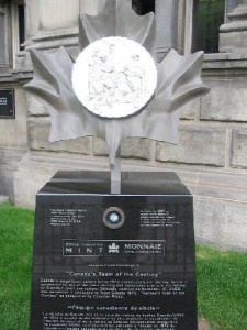 Sculpture hommage au Team Canada 1972 (Hall of Fame)